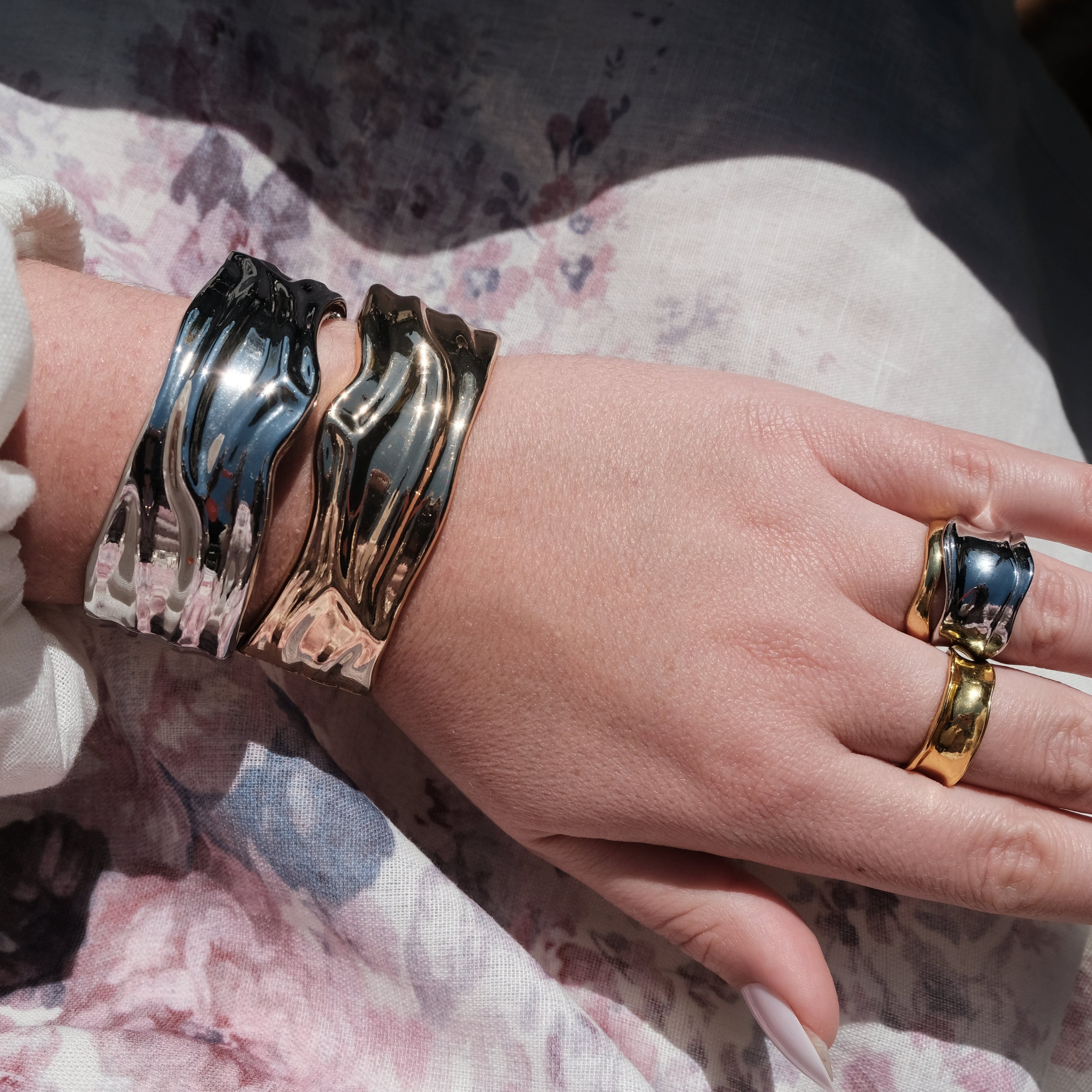 Wave Cuff Gold