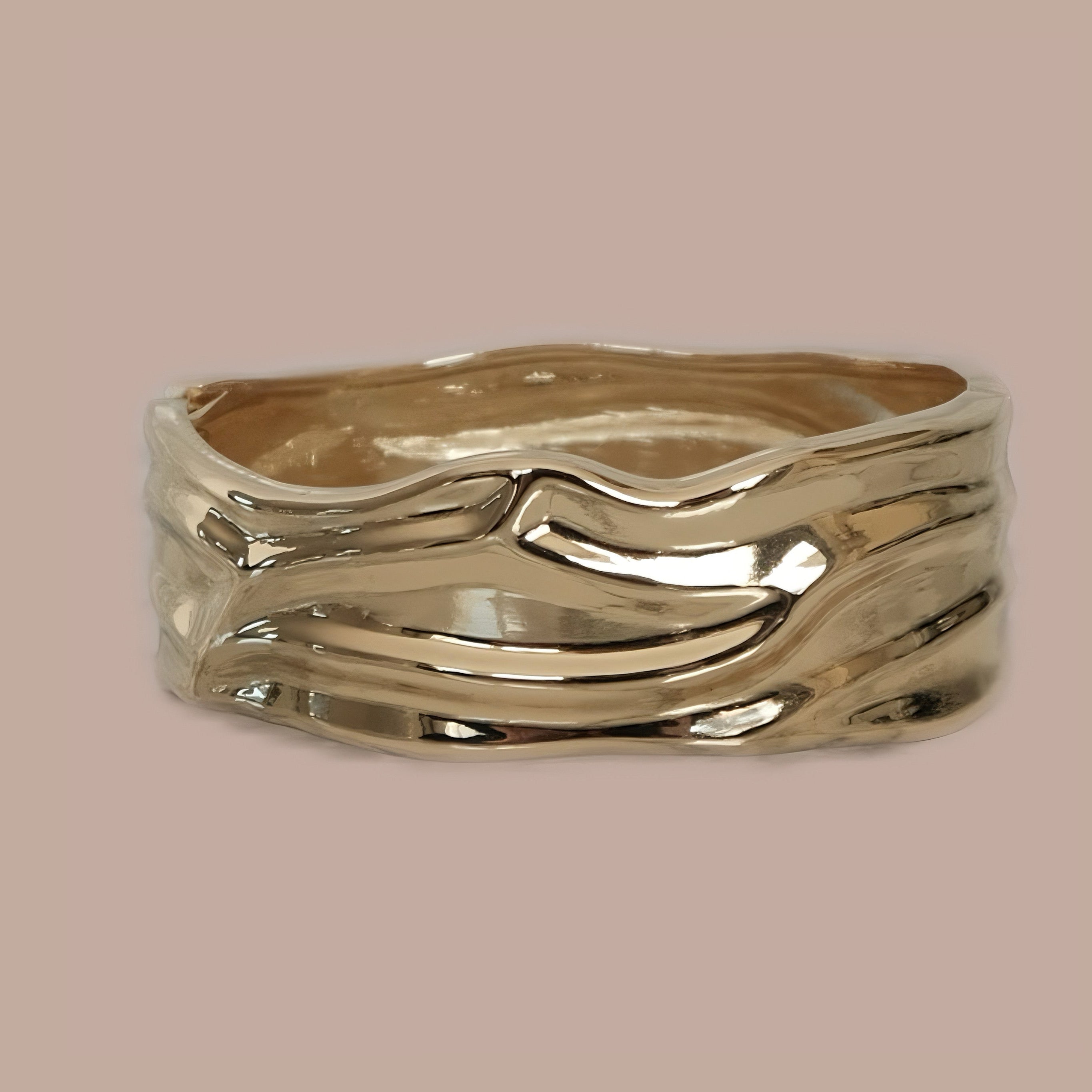Wave Cuff Gold